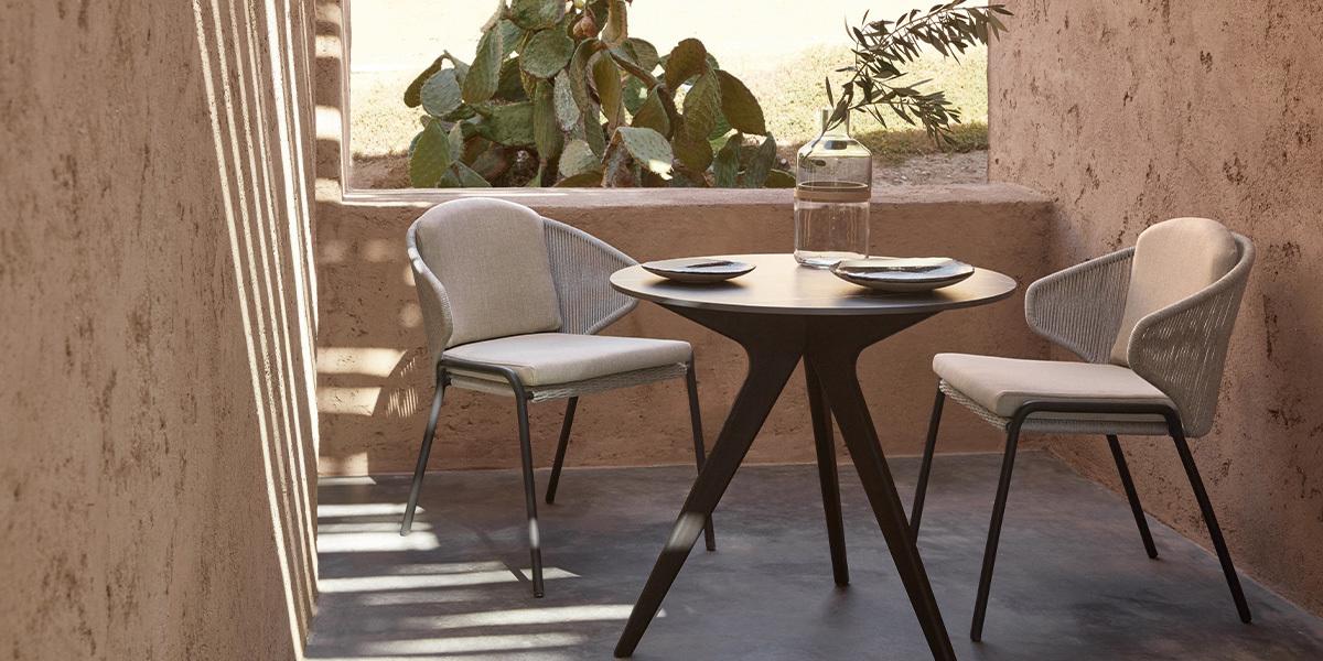 Radius chairs
