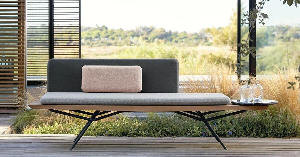 San sofa