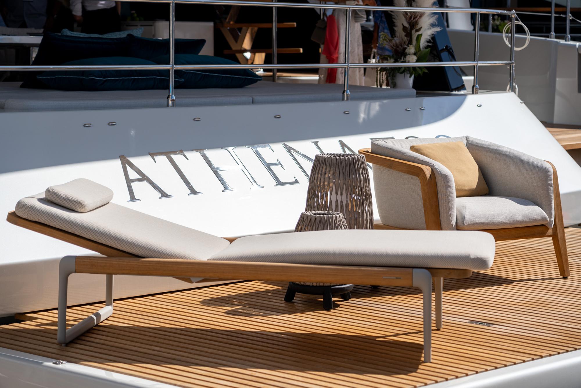 Flows sun lounger, Sunrise 1-seater, Sandua lighting