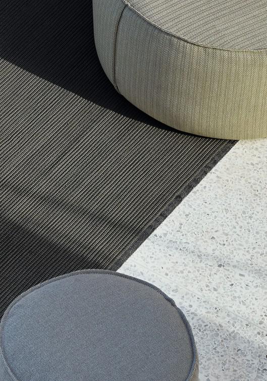 Linear Tapis outdoor