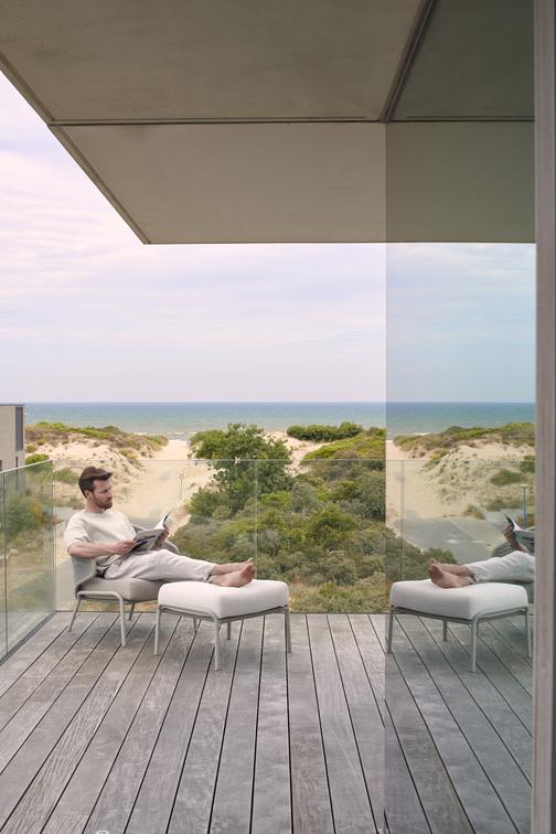 Radoc lounge chair