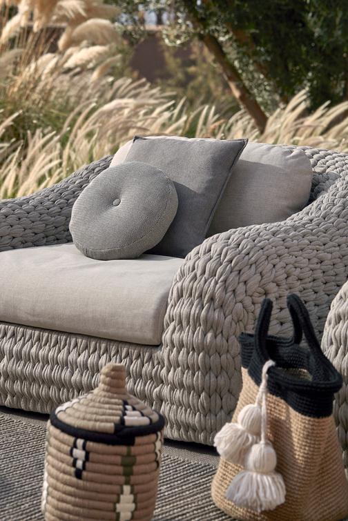 Kobo lounge chair
