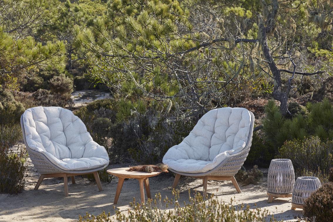 Sandua high back lounge chair