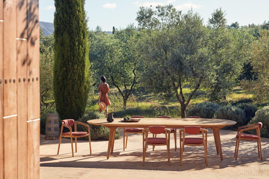 Torsa Dining Tables